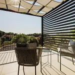 In Tar With Private Swimming Pool