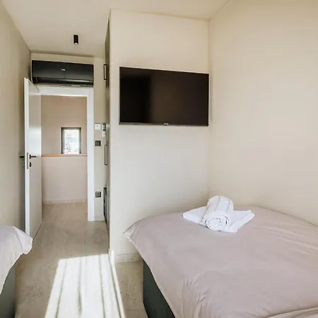 In Tar With Private Swimming Pool Dom wakacyjny