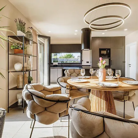 In Tar With Private Swimming Pool Dom wakacyjny Tar-Vabriga