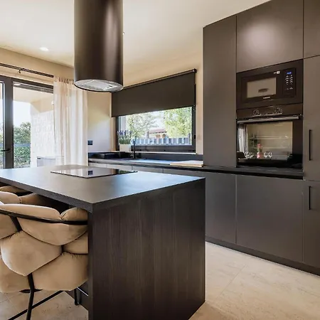 Feriehus In Tar With Private Swimming Pool