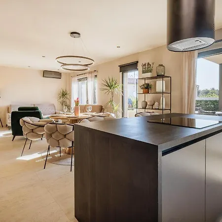 Casa de Férias In Tar With Private Swimming Pool Tar-Vabriga