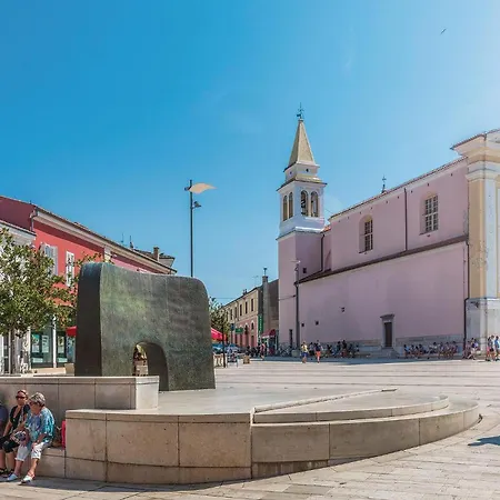 In Tar With Private Swimming Pool Tar-Vabriga