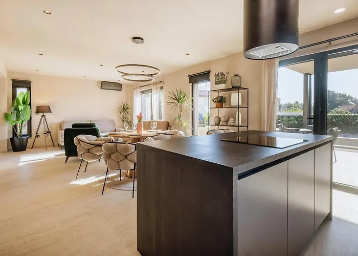 Vakantiehuis In Tar With Private Swimming Pool Tar-Vabriga