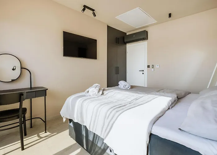 Vakantiehuis In Tar With Private Swimming Pool *